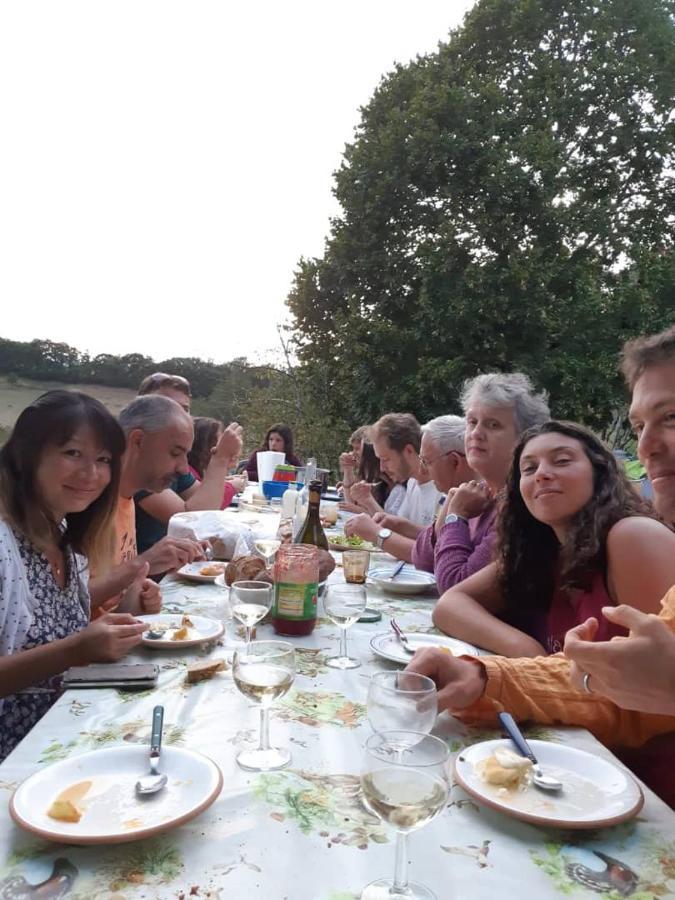 Les Coteaux De Planeze, Chambre Pour 2, 3 Ou Famille Nombreuse 2 Adultes 5 Enfants Et Jeunes Belmont-Bretenoux Buitenkant foto